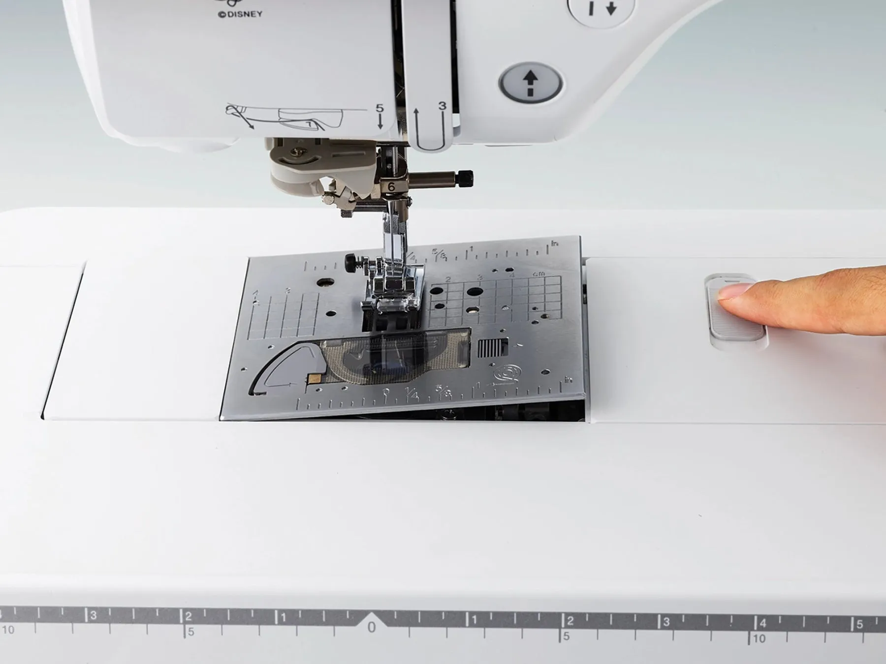 Brother Luminaire 2 Innov-ís XP2 Sewing, Quilting & Embroidery Machine