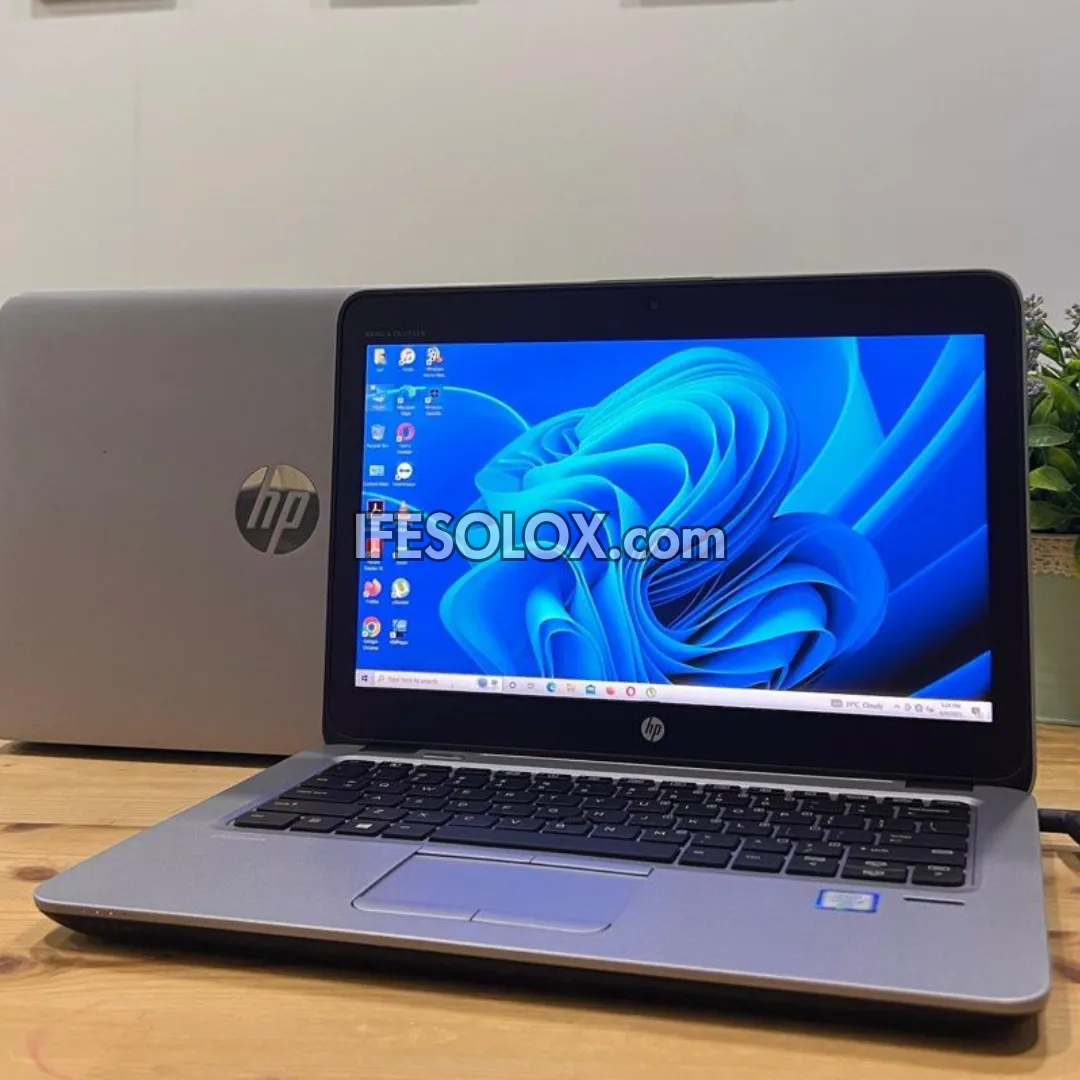 HP EliteBook 820 G3 12.5" HD Laptop with Intel Core i5 6th Gen, 8GB DDR3 SDRAM, 256GB SSD - Foreign Used