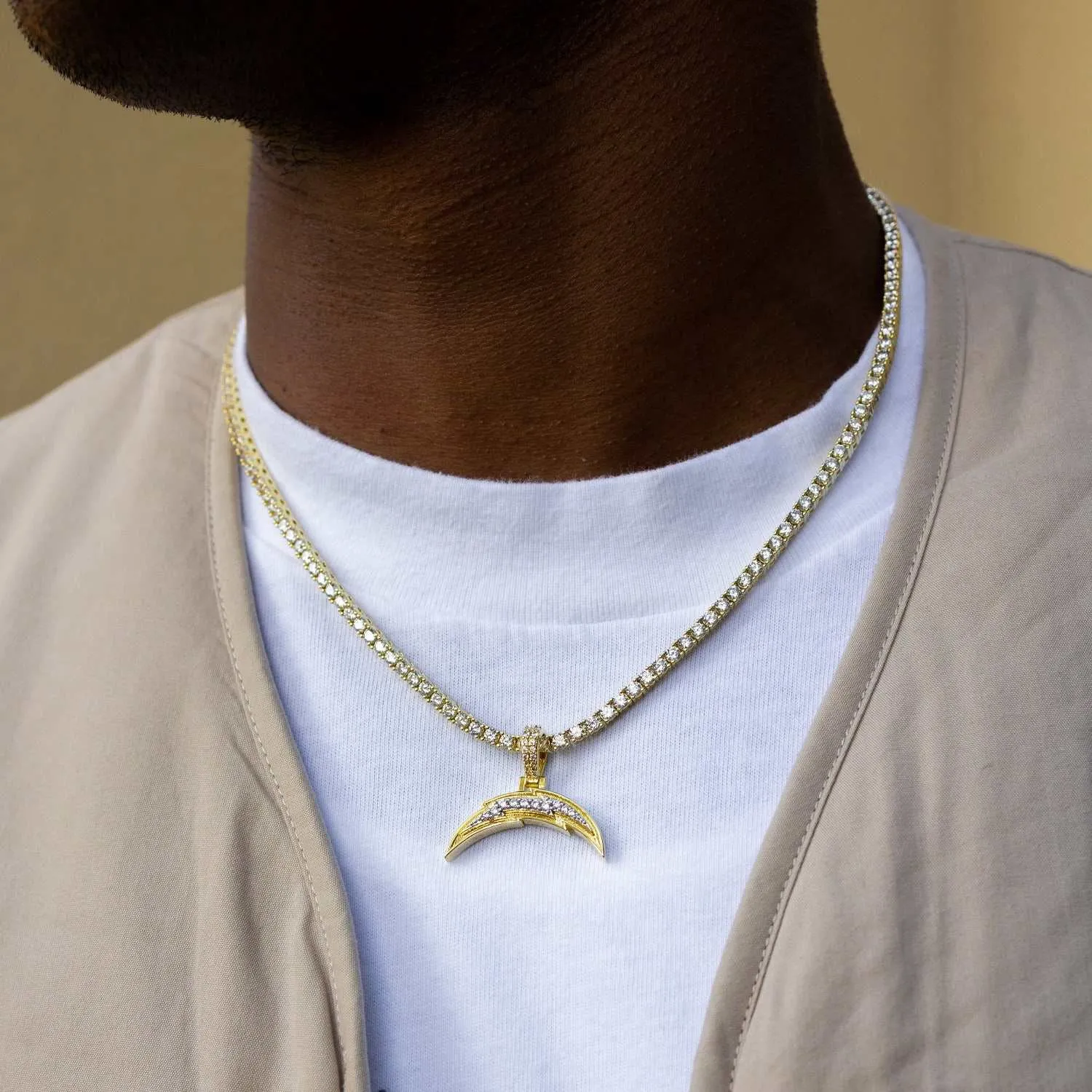 Los Angeles Chargers Micro Logo Pendant - Yellow Gold