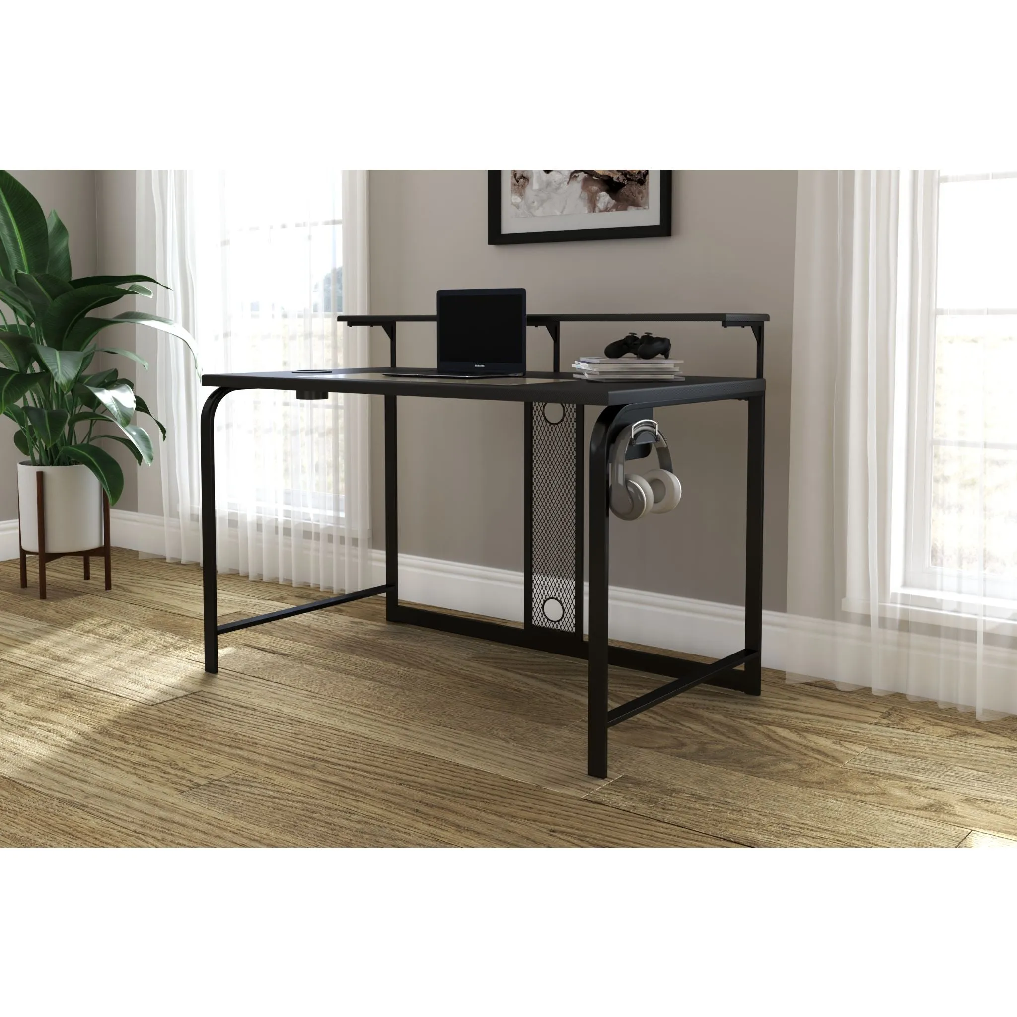 Lynxtyn Desk - Black