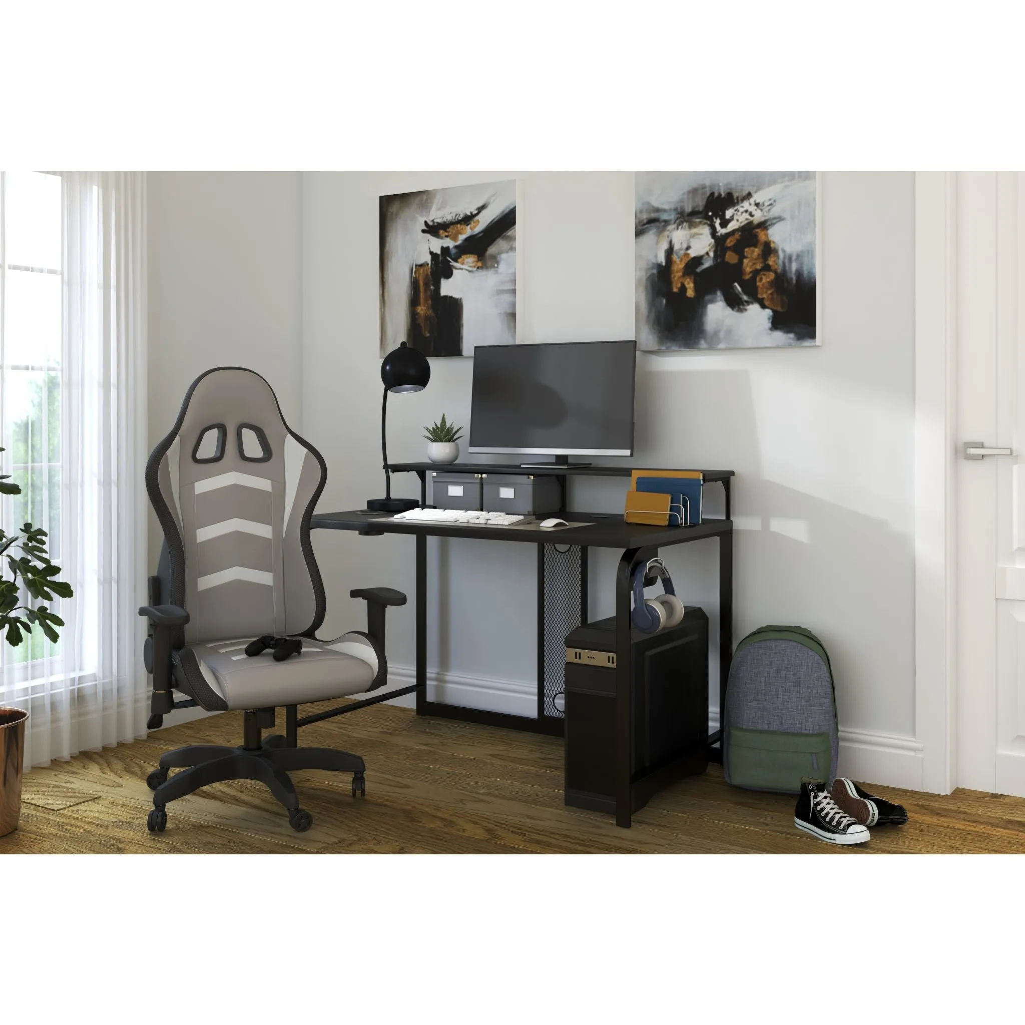 Lynxtyn Desk - Black