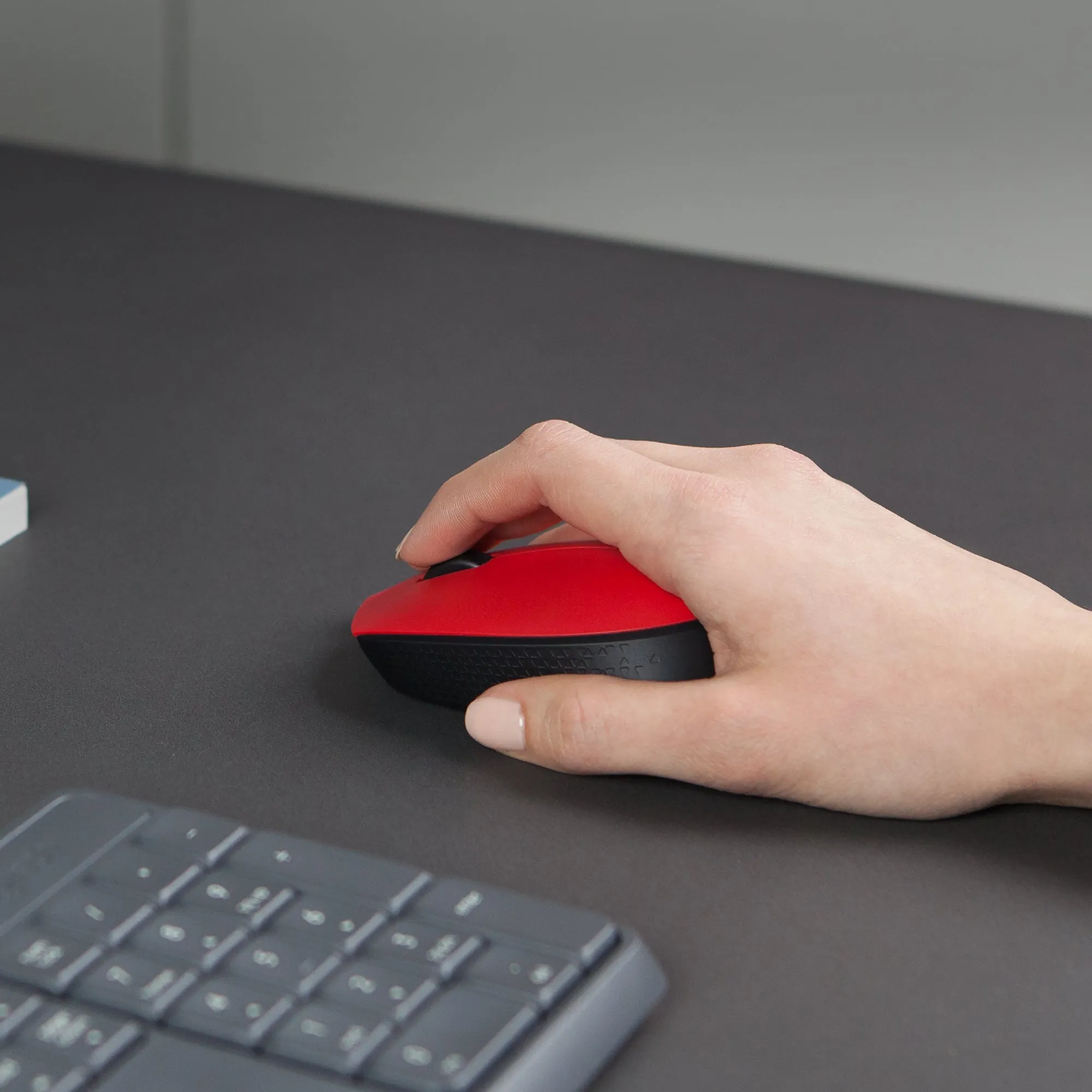 M171 Wireless Mouse - Red-K - Emea