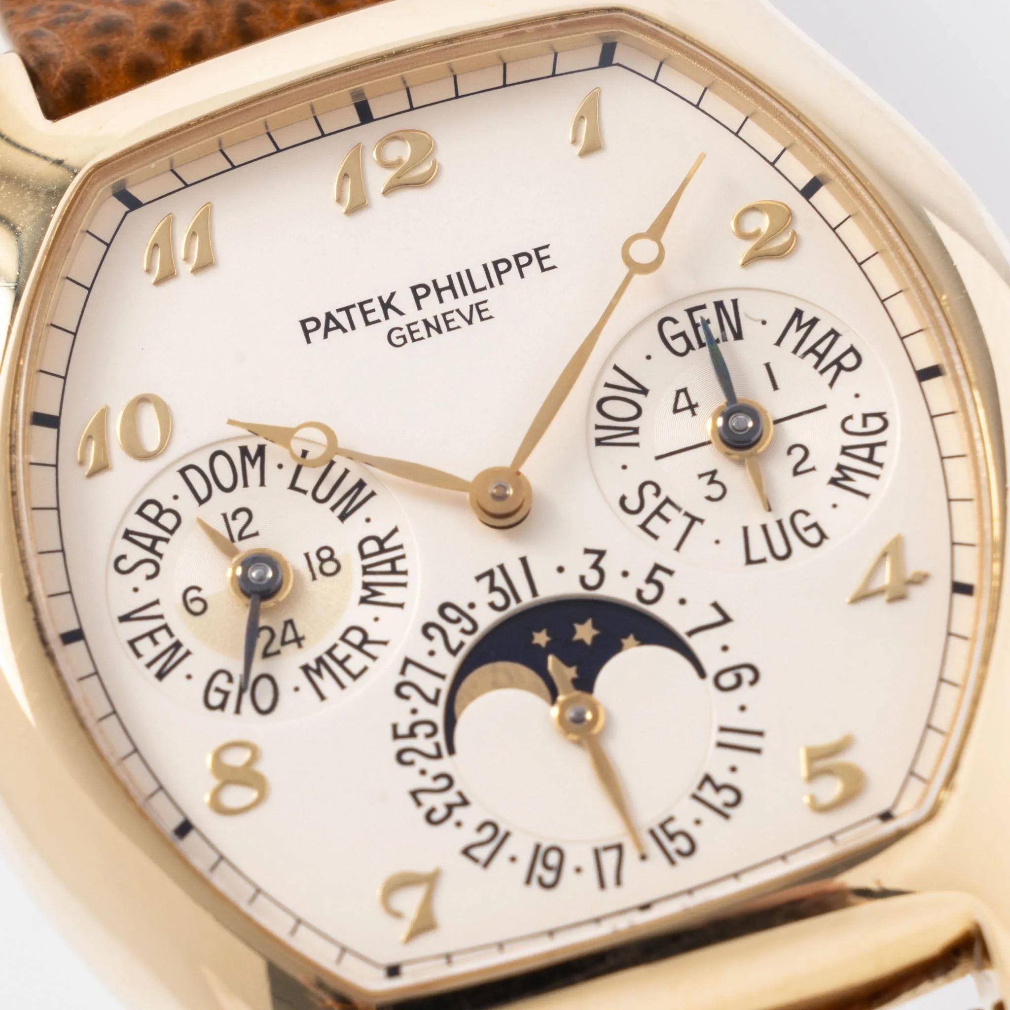 Patek Philippe Perpetual Calendar Ref. 5040J Full Set including Watch Winder Box