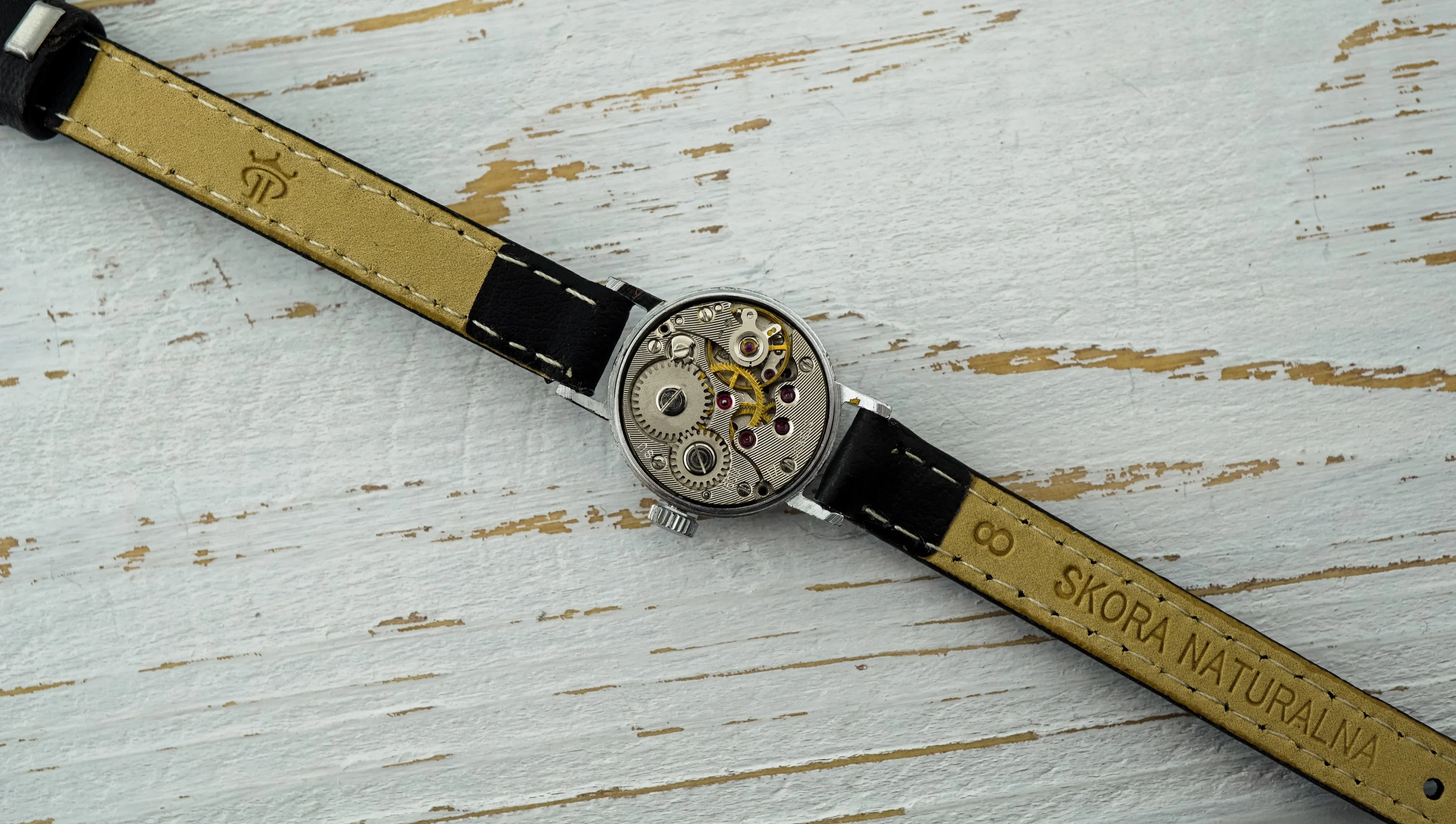 Retro Chaika 1601.A Soviet ladies wristwatch