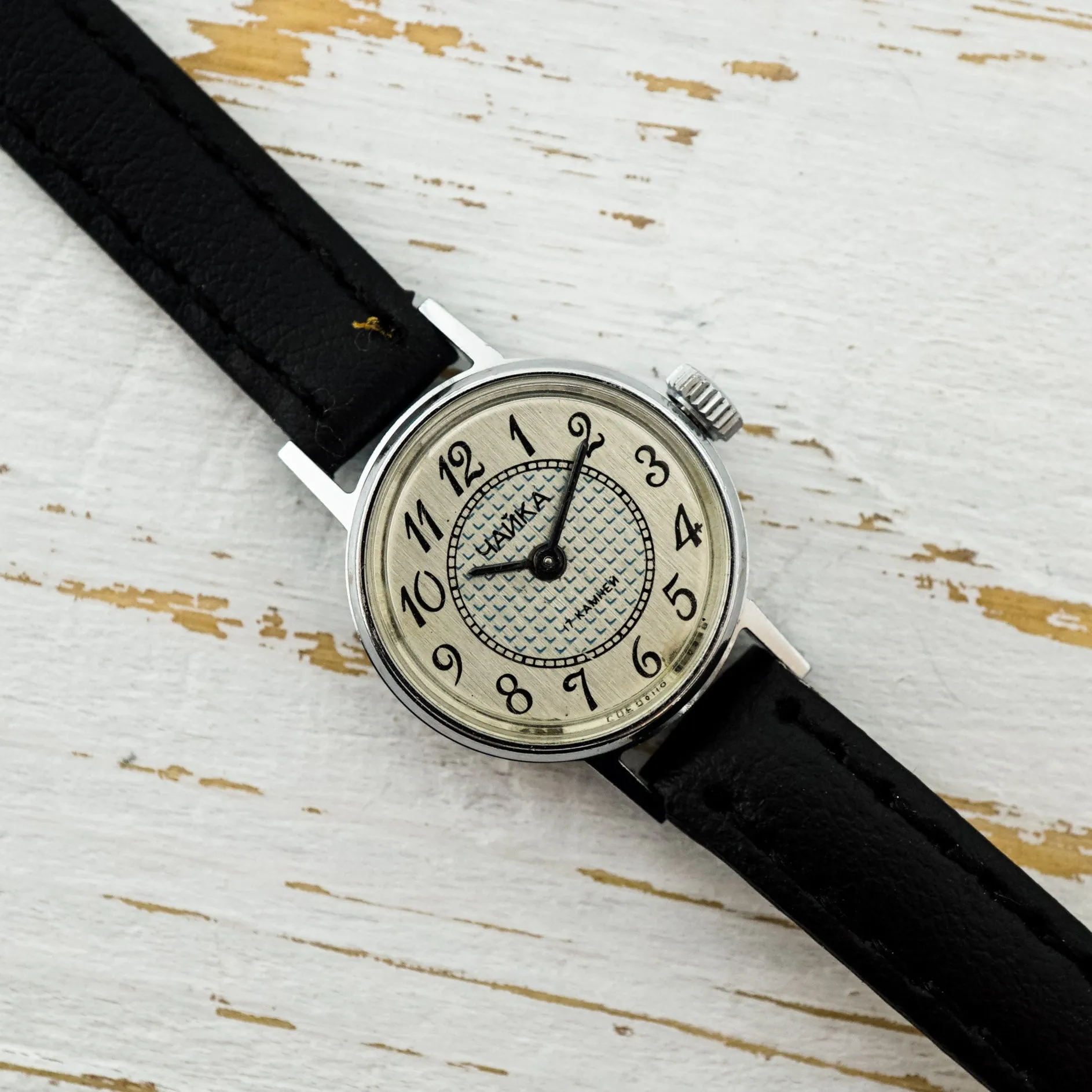 Retro Chaika 1601.A Soviet ladies wristwatch