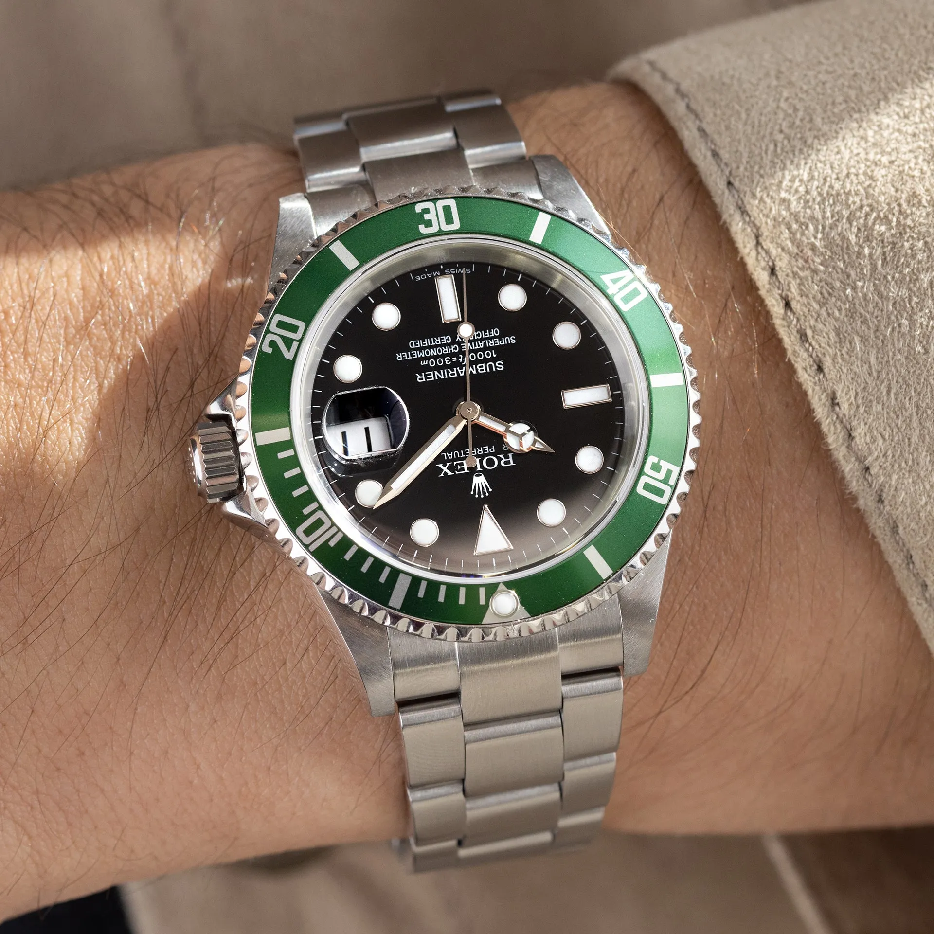 Rolex Submariner Date 16610LV 50th Anniversary Green Bezel