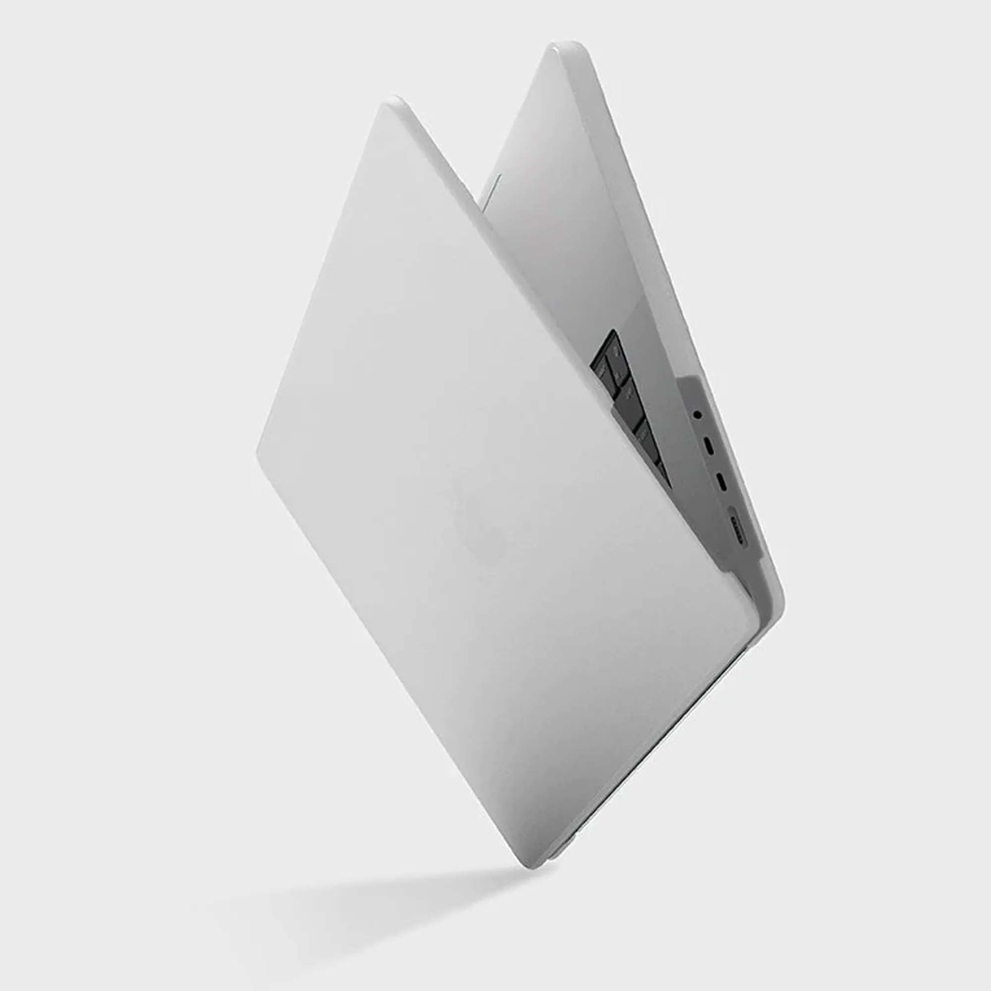 Uniq Husk Pro Claro Case for Macbook Air 13" ( 2020 ) - Matte Clear Dove (Barcode: 8886463673911 )